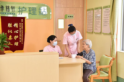 美好家园（广州中山七）孝慈轩养老服务中心 专业与温暖并重的养老护理服务